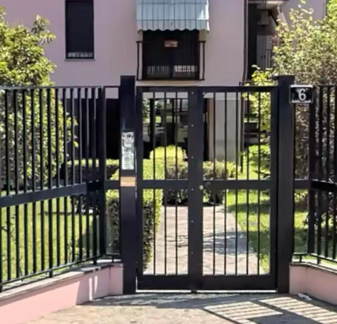 Xenia Apartments - Luxury & Elegant Penthouse In City Life Milano 0*,  İtalya