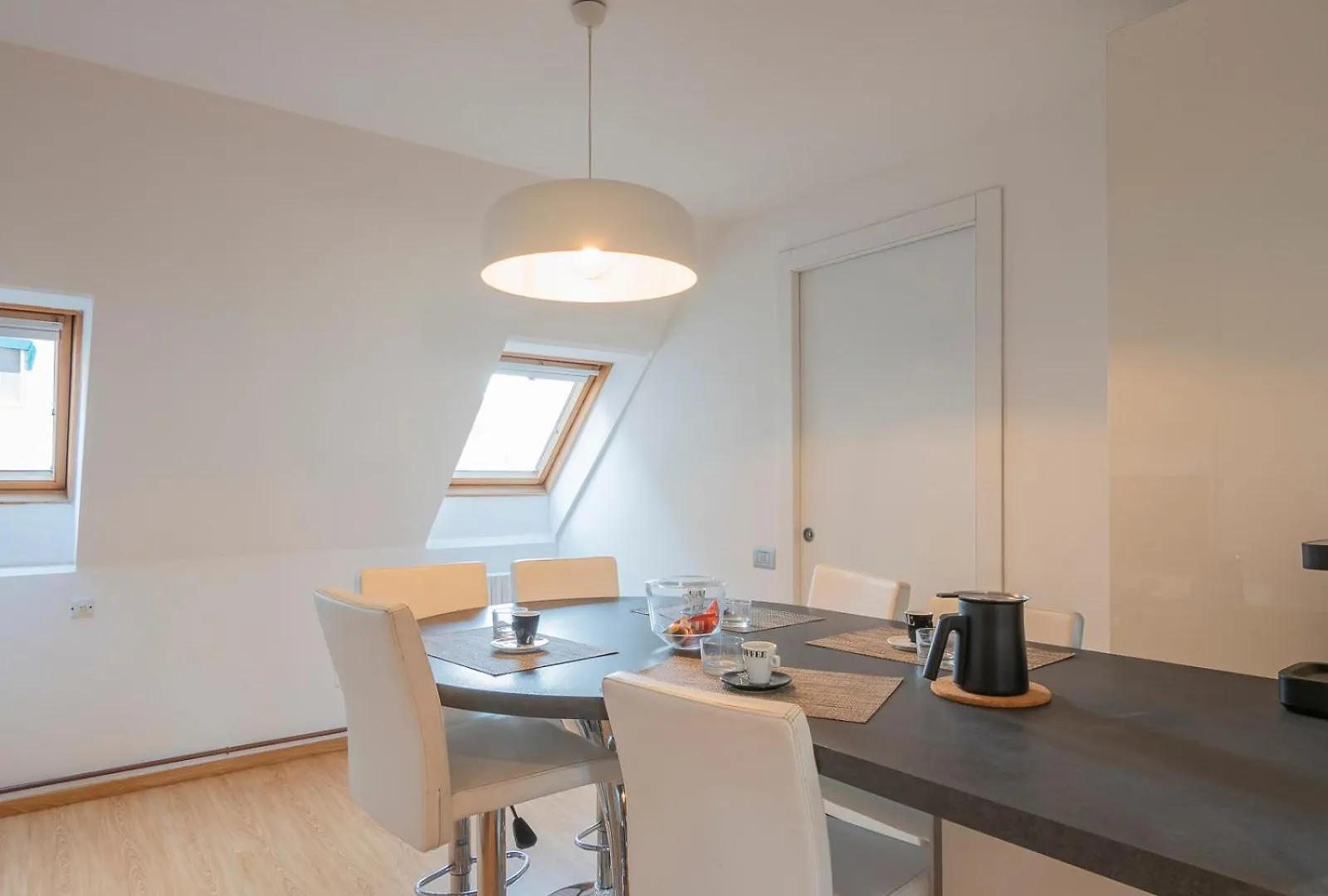 Xenia Apartments - Luxury & Elegant Penthouse In City Life Milano