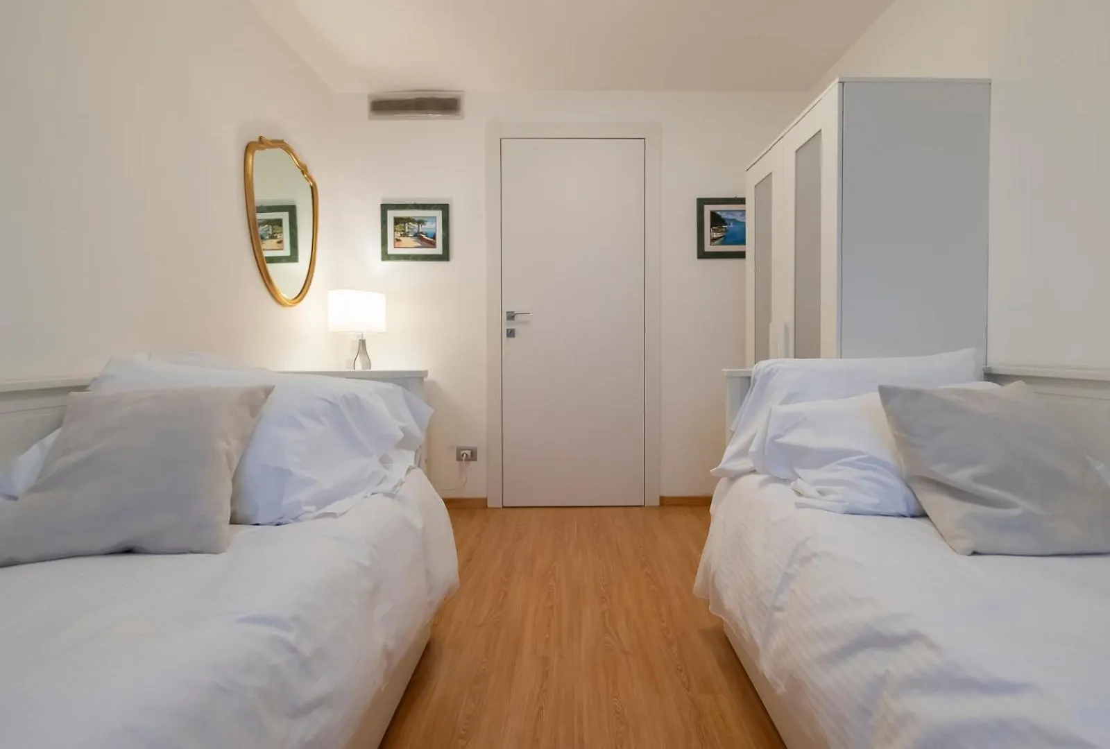 Xenia Apartments - Luxury & Elegant Penthouse In City Life Milano