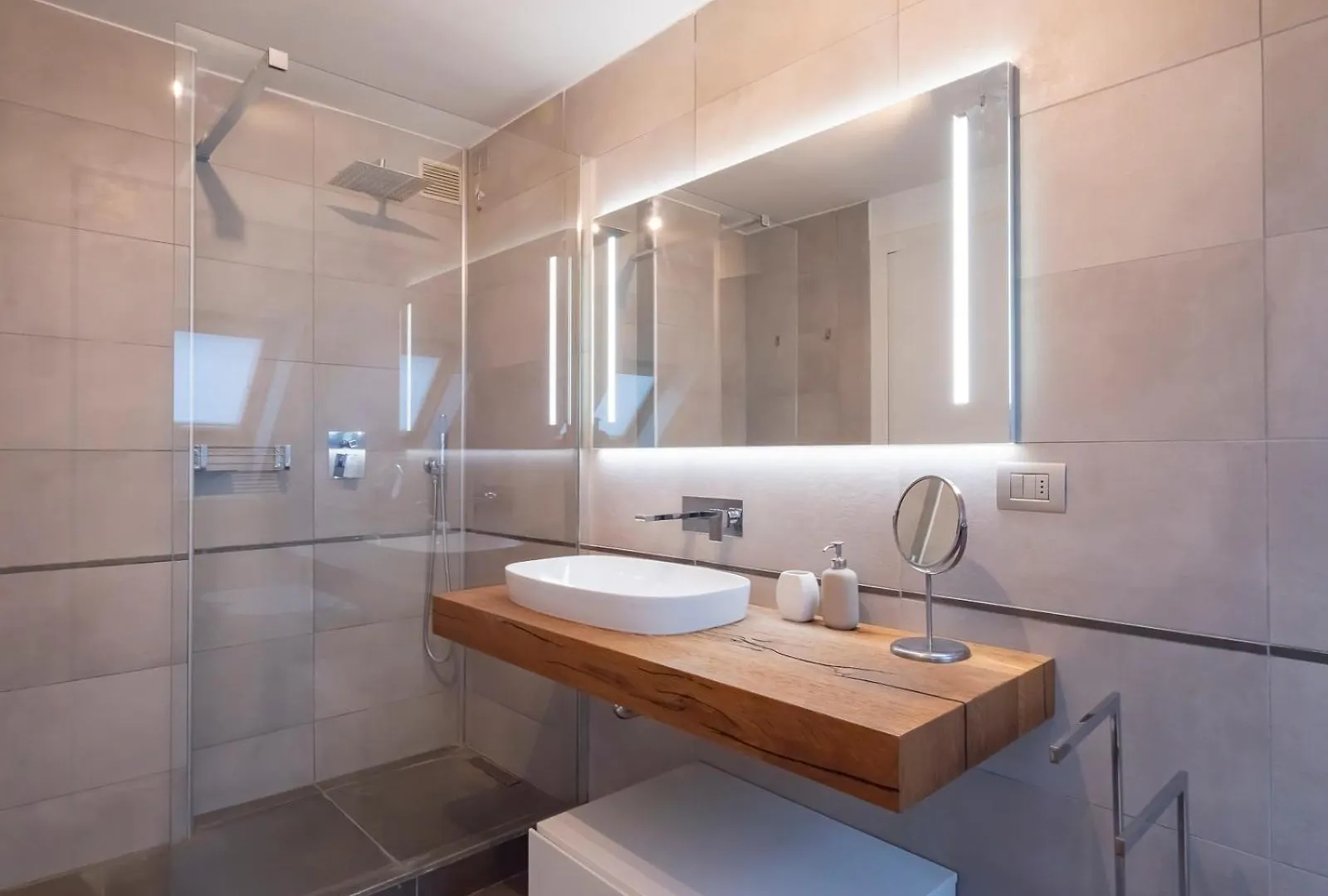 Xenia Apartments - Luxury & Elegant Penthouse In City Life Milano